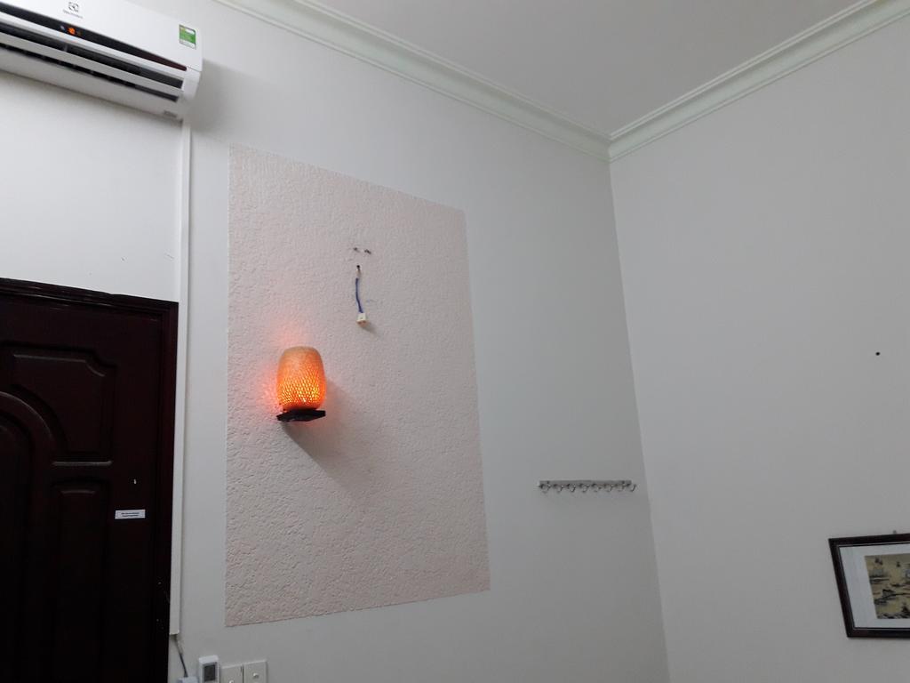 Red Ceramics Homestay Хойан Экстерьер фото