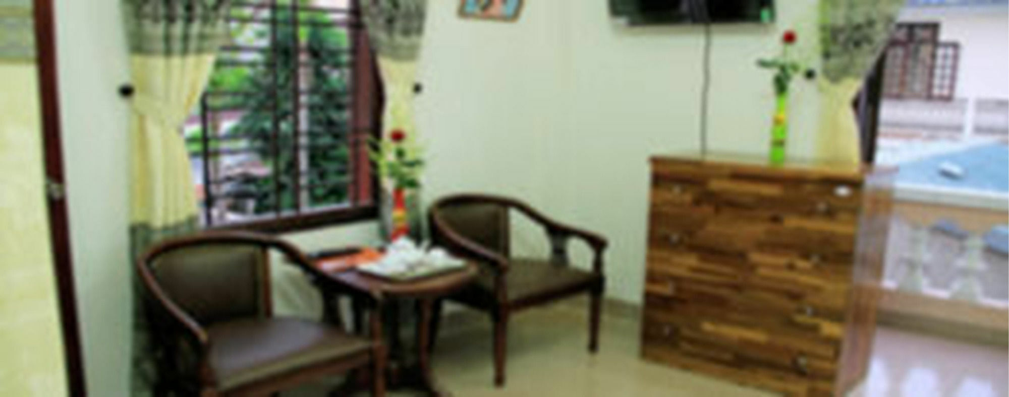 Red Ceramics Homestay Хойан Экстерьер фото
